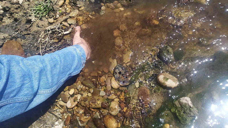 Sumqayıtçay ərazisindən keçən su kəmərində sızma var