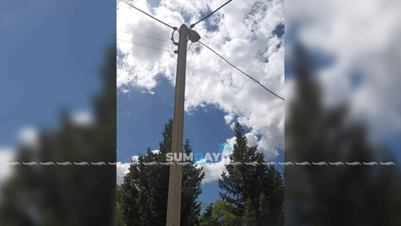 Elektrik dirəyindən çıxan səslər sakinləri narahat edir