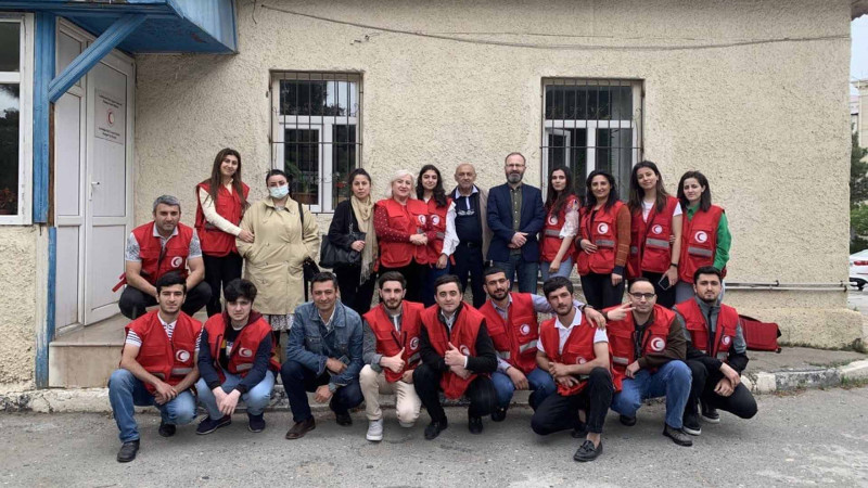 Qızıl Xaç Komitəsinin nümayəndələri QAC-ın könüllüləri ilə görüşüb