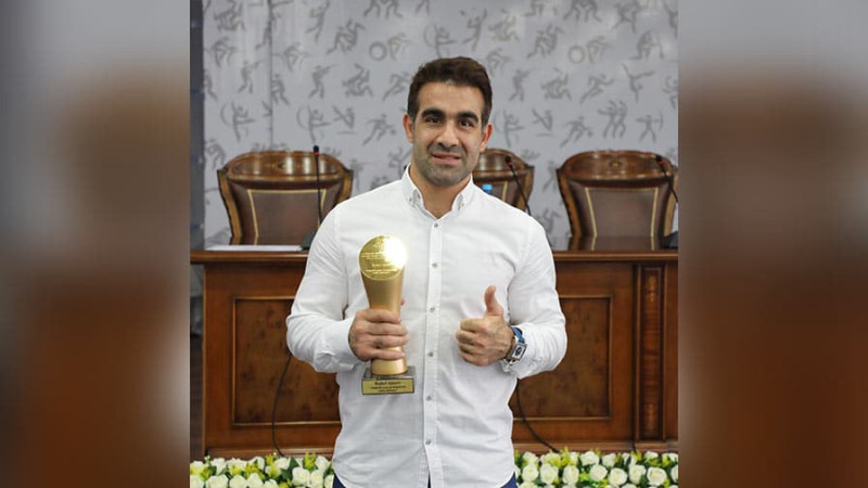 Karateçi Rafael Ağayev daha bir sahədə fərqlənib