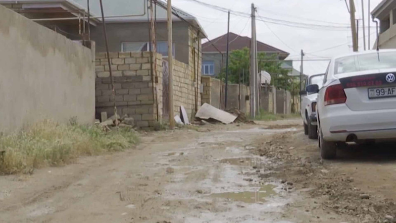 Corat qəsəbəsində təmiri yarımçıq qalan küçə ilə bağlı açıqlama verilib