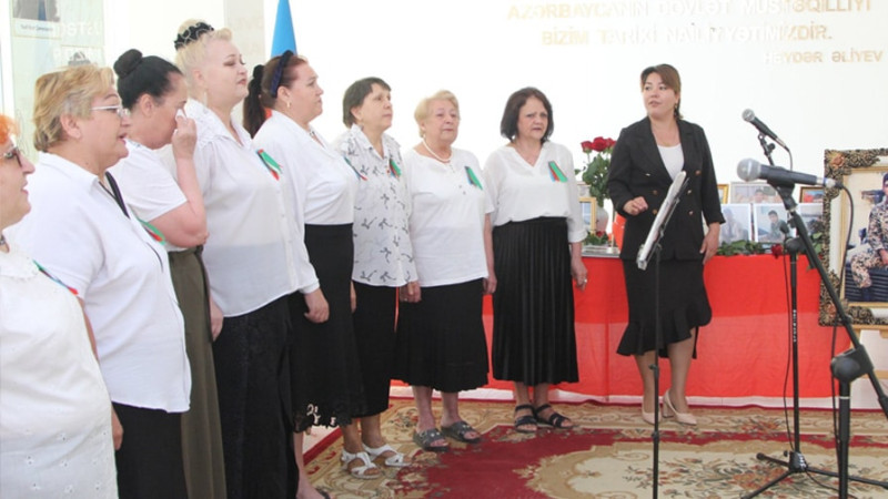 Sumqayıt şəhidlərinin xatirəsinə tədbir keçirilib