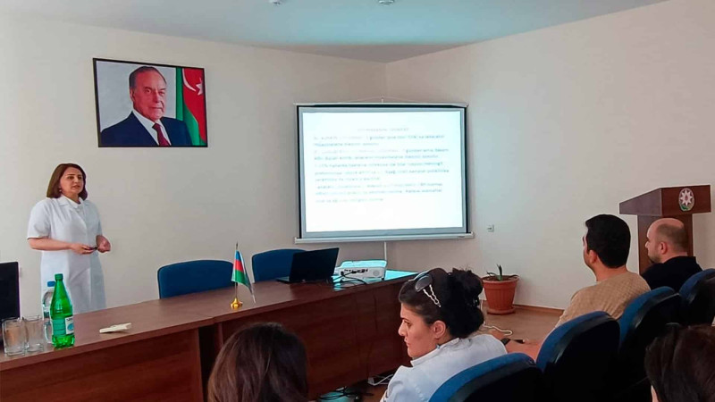 Sumqayıt Tibb Mərkəzi daha bir maarifləndirici seminar keçirib