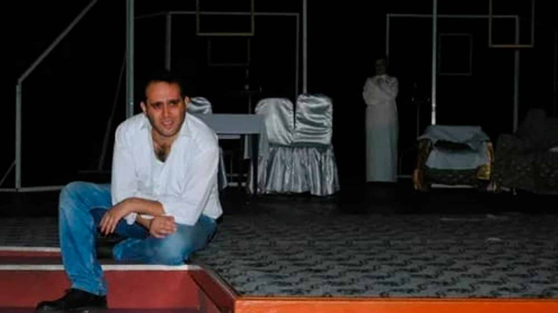 Dram Teatrında “Narkoman” tamaşası nümayiş