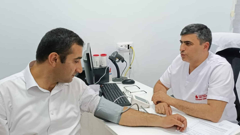 Sumqayıt Tibb Mərkəzinin əməkdaşları qanvermə aksiyasında iştirak ediblər