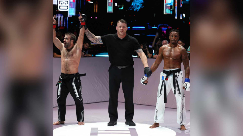 Rafael Ağayev “Karate Combat”-da növbəti inamlı qələbəsini qazanıb