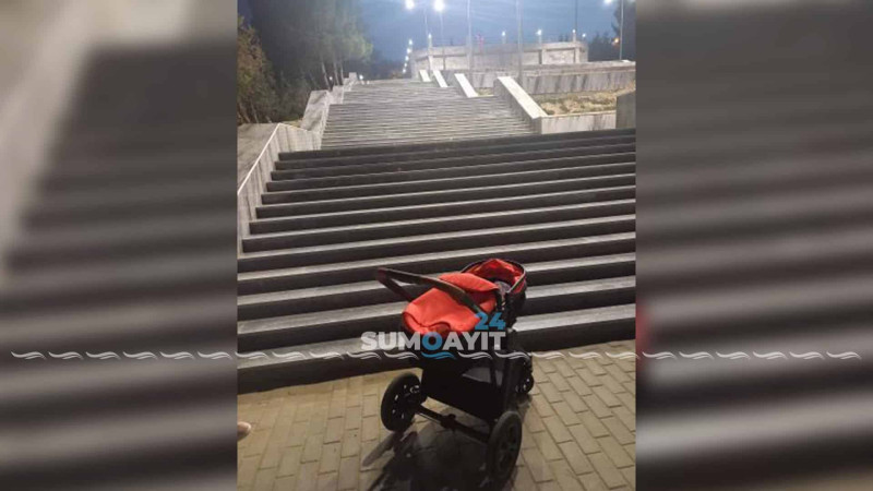 Sumqayıt bulvarı: arabası olan sakinlər pilləkənlərdən istifadə edə bilmirlər