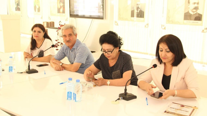 Özbək şairlər Sumqayıtımıza qonaq gəliblər