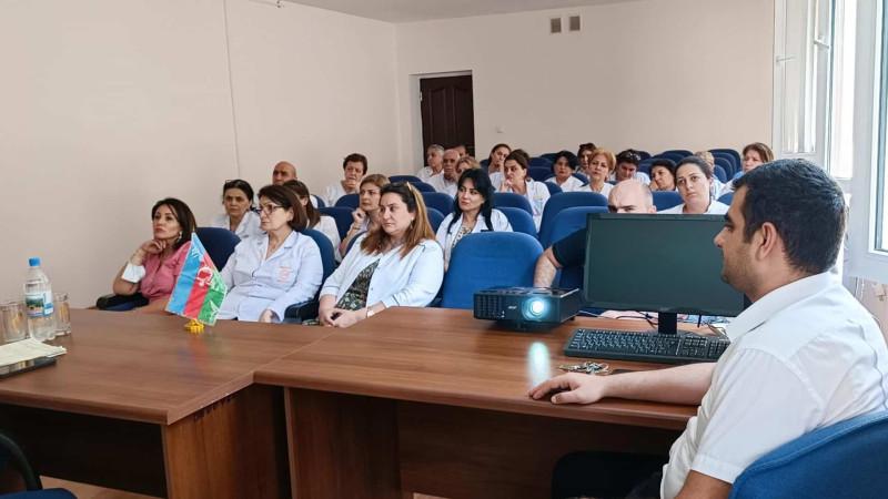 Uşaq xəstəxanasında elmi seminar baş tutub