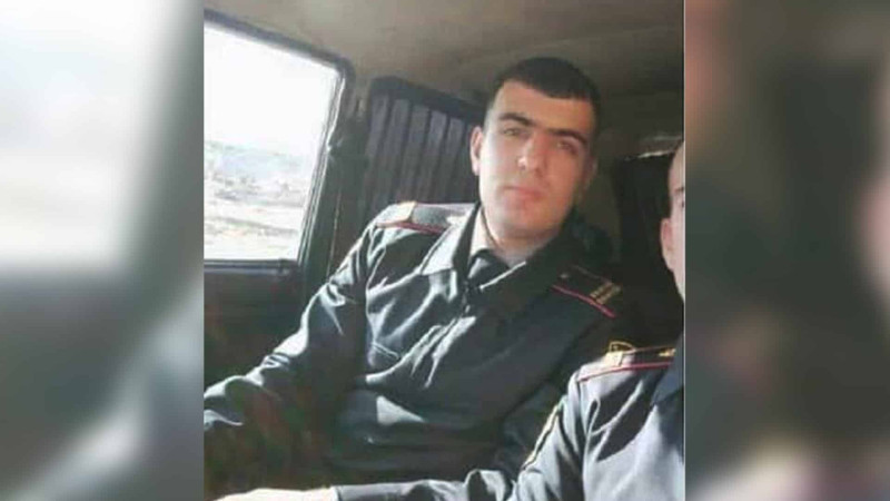 Şəhidlər xiyabanında sabiq polis serjantının asılmış meyiti tapılıb