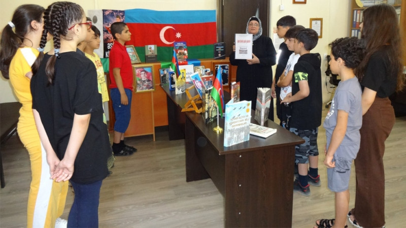 Mərkəzi Uşaq Kitabxanasında şəhidlərin xatirəsinə həsr olunan tədbir keçirilib