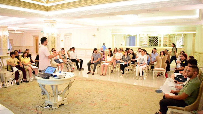 Gənclər üçün Özünüifadə bacarığı mövzusunda seminar baş tutub