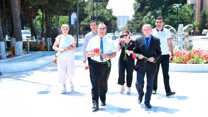 Milli Mətbuat günündə şəhid Sirac Abışovun məzarı ziyarət olunub