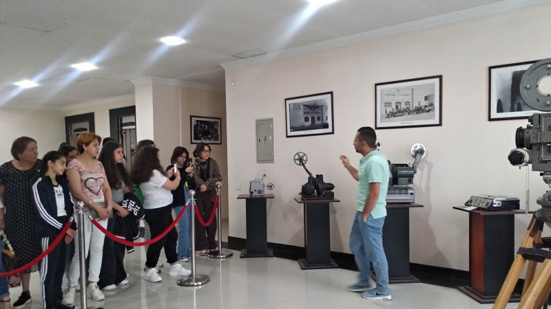 Kitabxana oxucuları “Azərbaycanfilm” kinostudiyasına ekskursiya ediblər