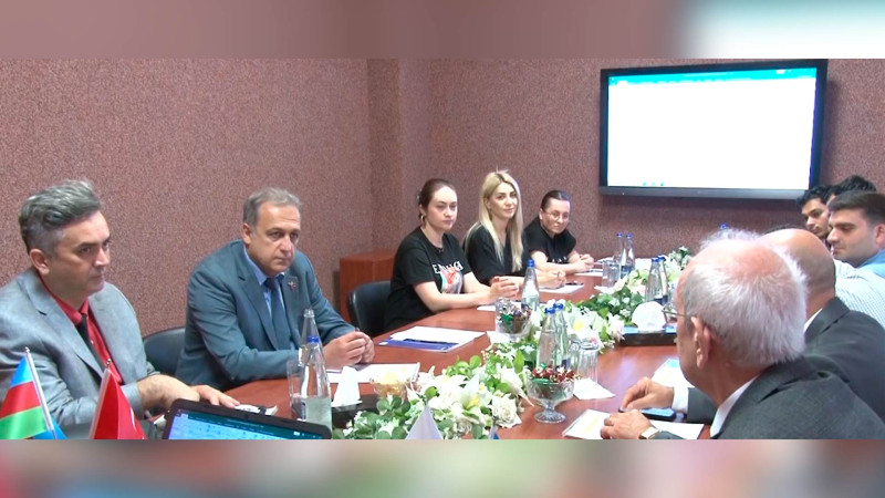 SDU və Türkiyə Təhsil Nazirliyinin nümayəndələri görüş keçiriblər