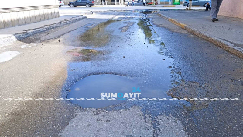 Daha bir küçədə kanalizasiya quyusu daşıb