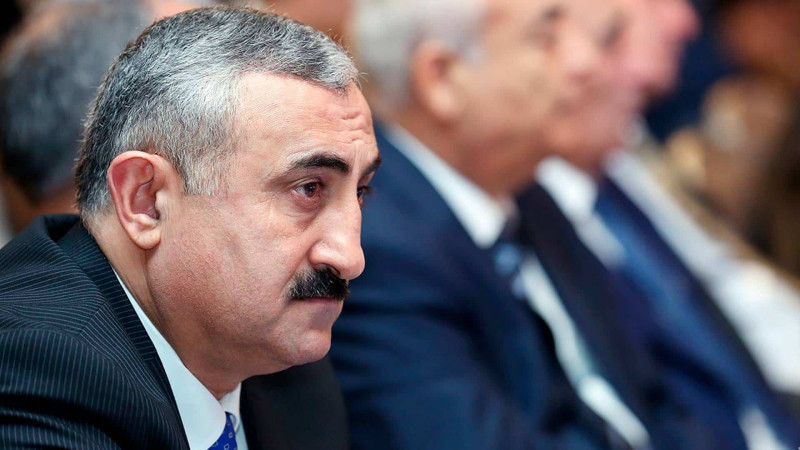 Nazim Süleymanovun “Alaniya klubu ilə qazandığı çempionluq kuboku itib