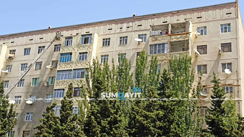 Sumqayıtda binanın fasadı yenilənir