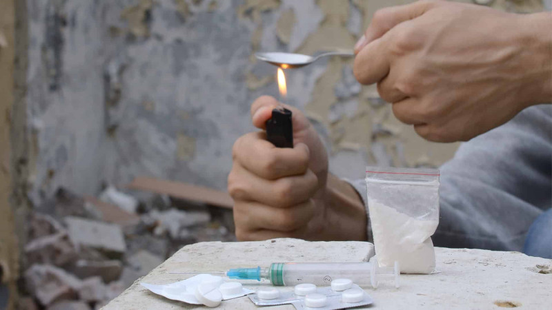 Birləşmiş məhəllə narkomanların məskəninə çevrilib
