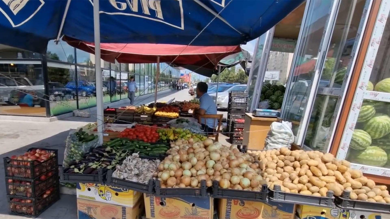 Küçə ticarəti ilə məşğul olan şəxslərlə bağlı tədbirlər həyata keçirilir