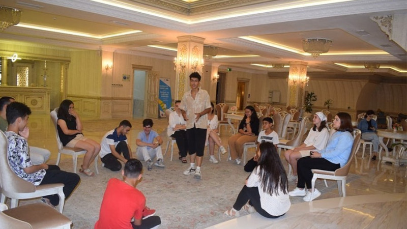 GİKM yeni qatılan könüllüləri mərkəzin fəaliyyəti ilə tanış edib