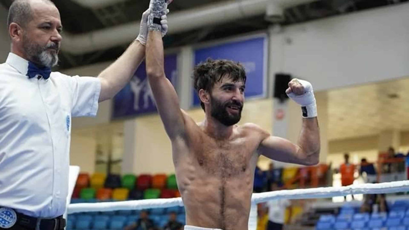 Sumqayıt kikboksçusu İslamiadada gümüş medala sahib olub