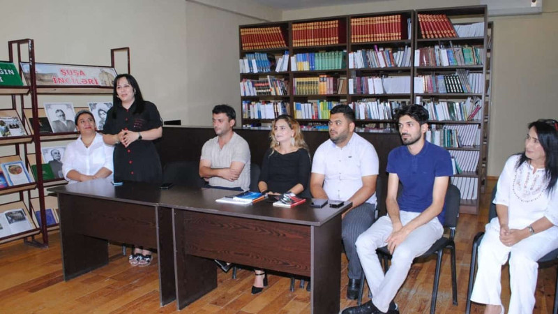 Gənc şairlərin iştirakı ilə görüş keçirilib