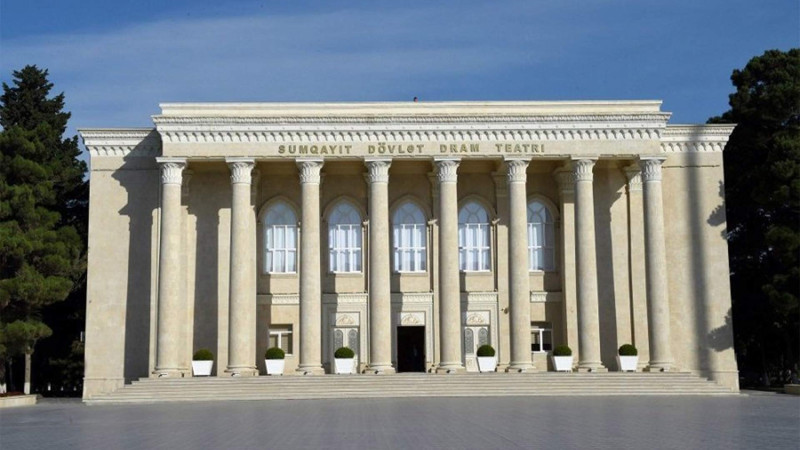 Sumqayıt teatrını il ərzində neçə tamaşacı ziyarət edib?
