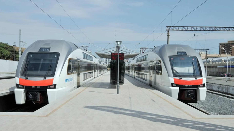 Bakı-Sumqayıt qatarında təmassız ödəniş edənlərin sayı məlum olub