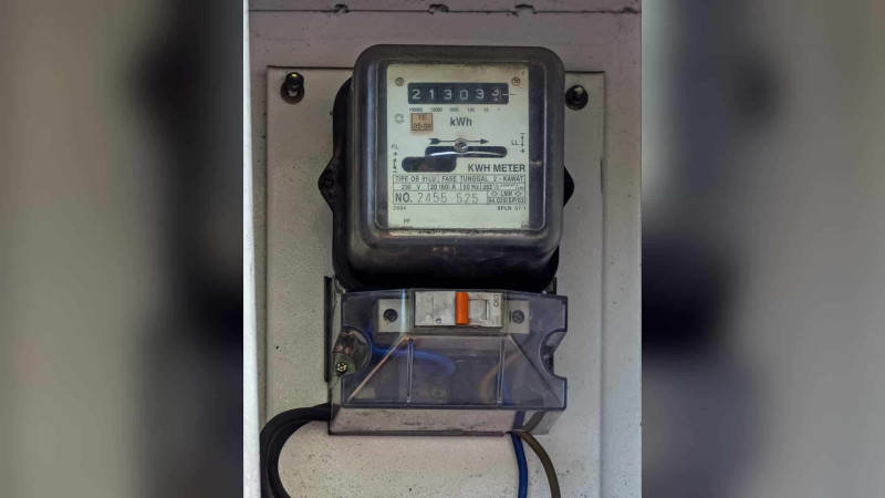 Elektrik lövhəsində yanğın olub