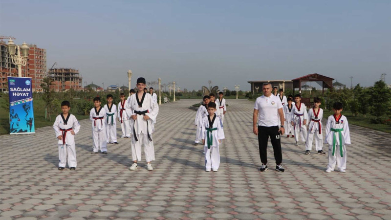 Sumqayıt Bulvarında idmançılar “Sağlam həyat” tədbirində iştirak ediblər