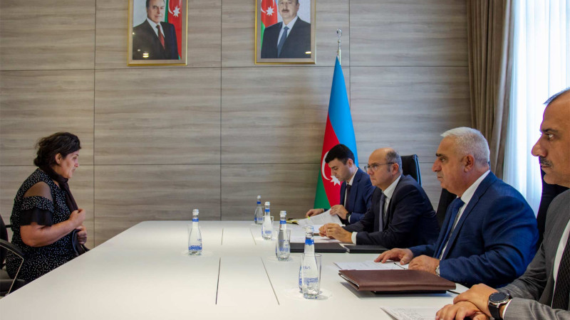 Energetika naziri Sumqayıt sakinlərinin müraciətlərini dinləyib