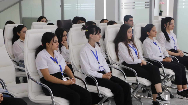 Gənclər antinarkomaniya mövzusunda görüşdə iştirak ediblər