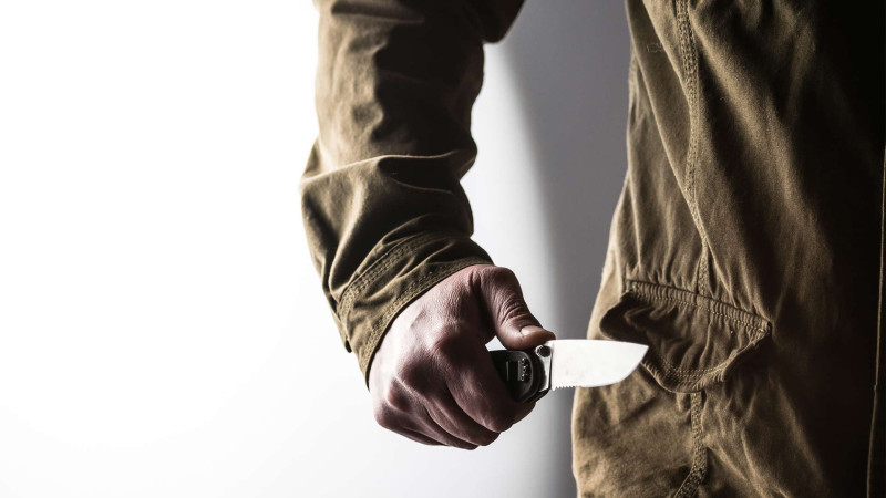 Tanışların mübahisəsi bıçaqlanma ilə bitib