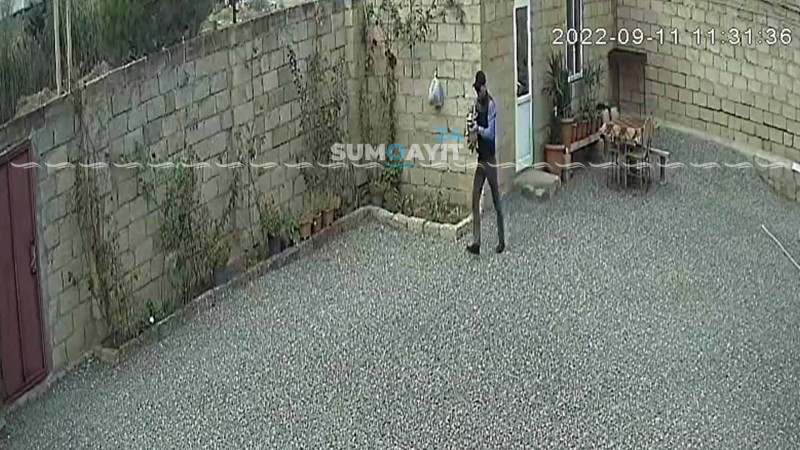 Naməlum şəxs həyətə girərək samovar oğurlayıb - VİDEO