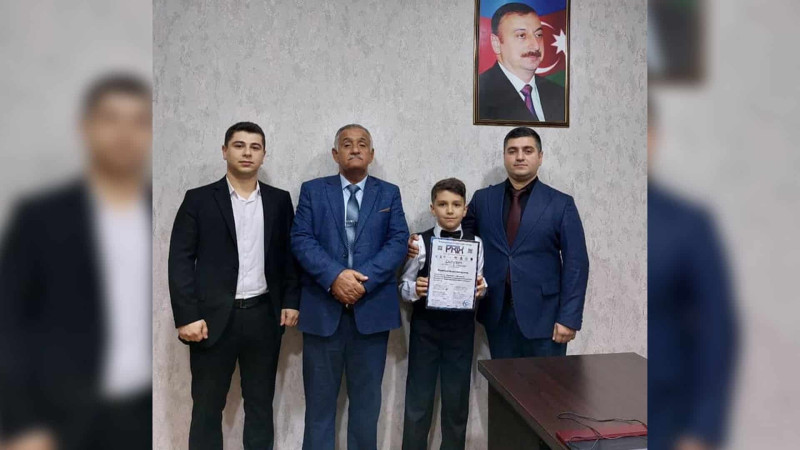 İncəsənət məktəbinin şagirdi mükafatlandırılıb