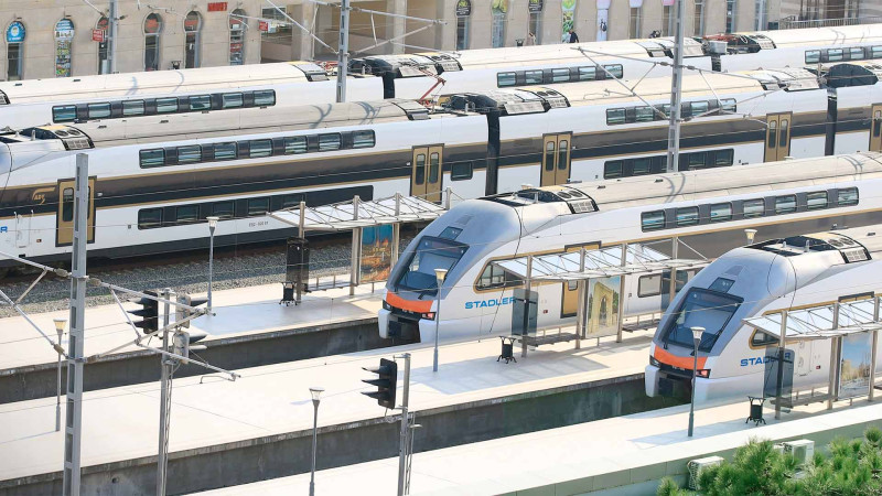 Sürət qatarında yenidən problem yaşanıb