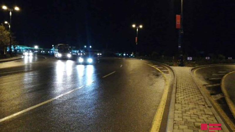 Yolu keçən piyadanı avtomobil vurub