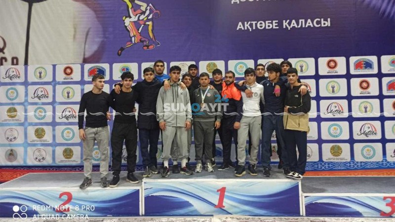 Sumqayıtlı pəhləvanlar Qazaxıstanda 5 medal əldə ediblər