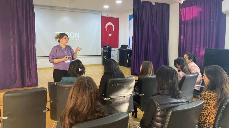 “Özəl təhsil müəssisələrində stresin idarəolunması” mövzusunda təlim baş tutub