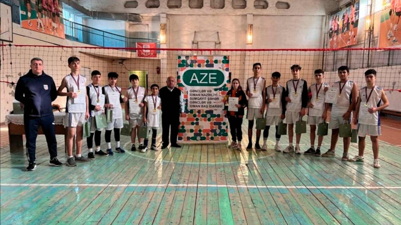 Voleybol üzrə şəhər birinciliyinin qalibləri mükafatlandırılıblar