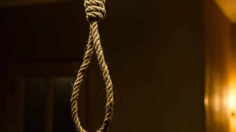 Sumqayıtda 38 yaşlı kişi özünü asıb