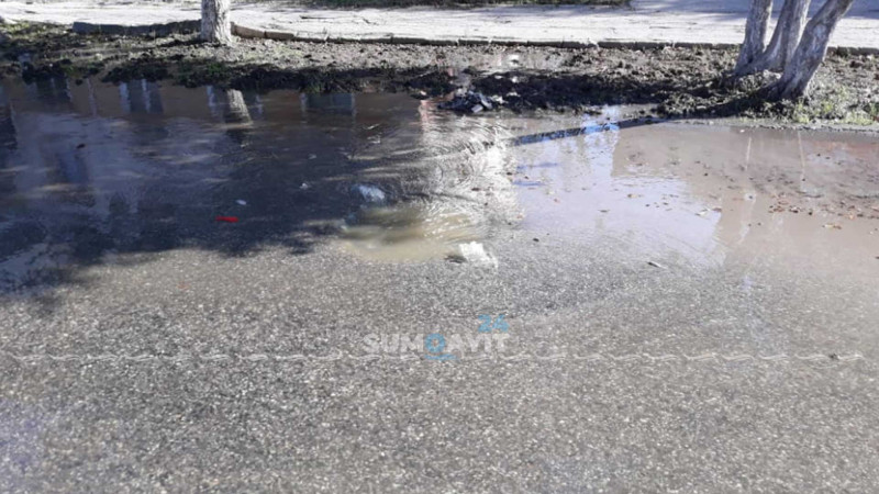 Nizami küçəsini kanalizasiya suları basıb