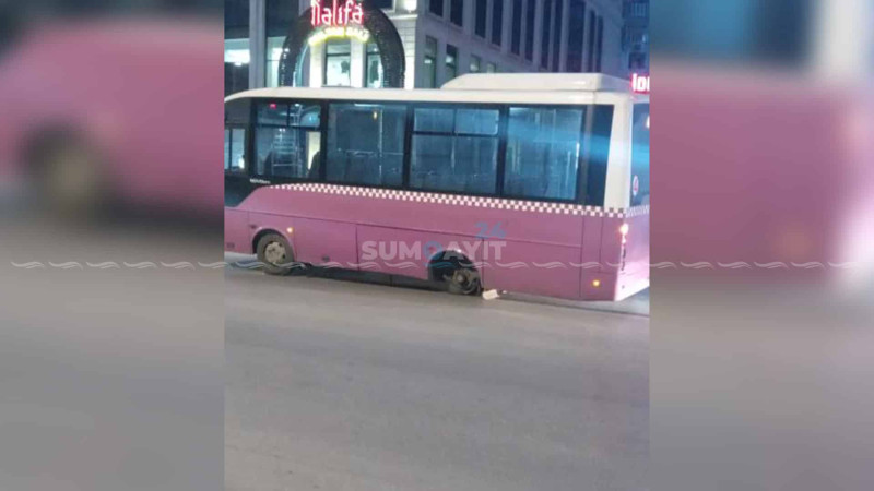 İçi dolu sərnişin avtobusunun təkəri çıxıb