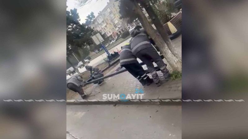 Koroğlu prospektində yeni işıqfor quraşdırılır