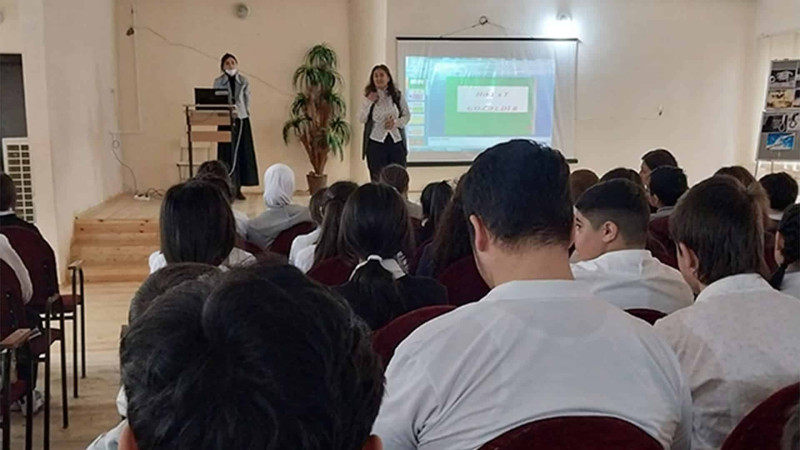 Məktəblilərə İntihara yox deyək aylığı çərçivəsində təlim təşkil edilib