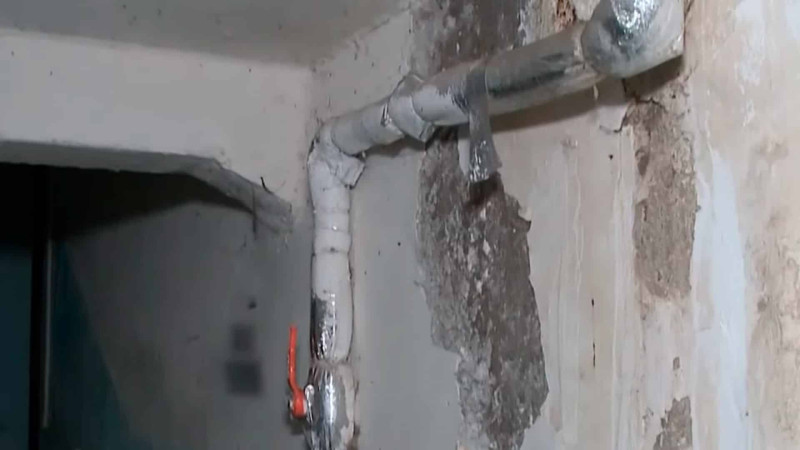 9-cu mikrorayon: yaşayış binasının blokuna yağış suları axır