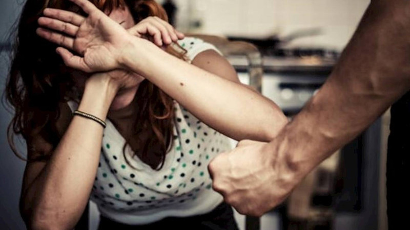 Sumqayıtda gənc oğlan xanıma xəsarət yetirib - Təfərrüatlar