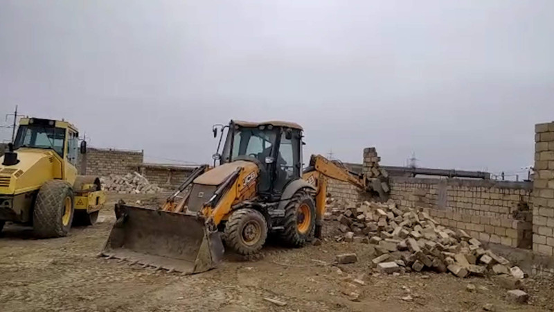 Qanunsuz tikilən obyekt sökülüb