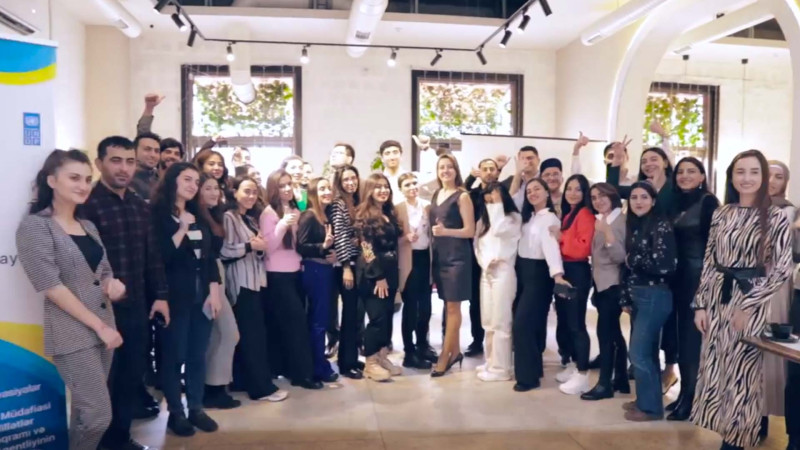 “PROGRO”-nun Sumqayıt məzunları şəbəkələşmə görüşünə qatılıblar